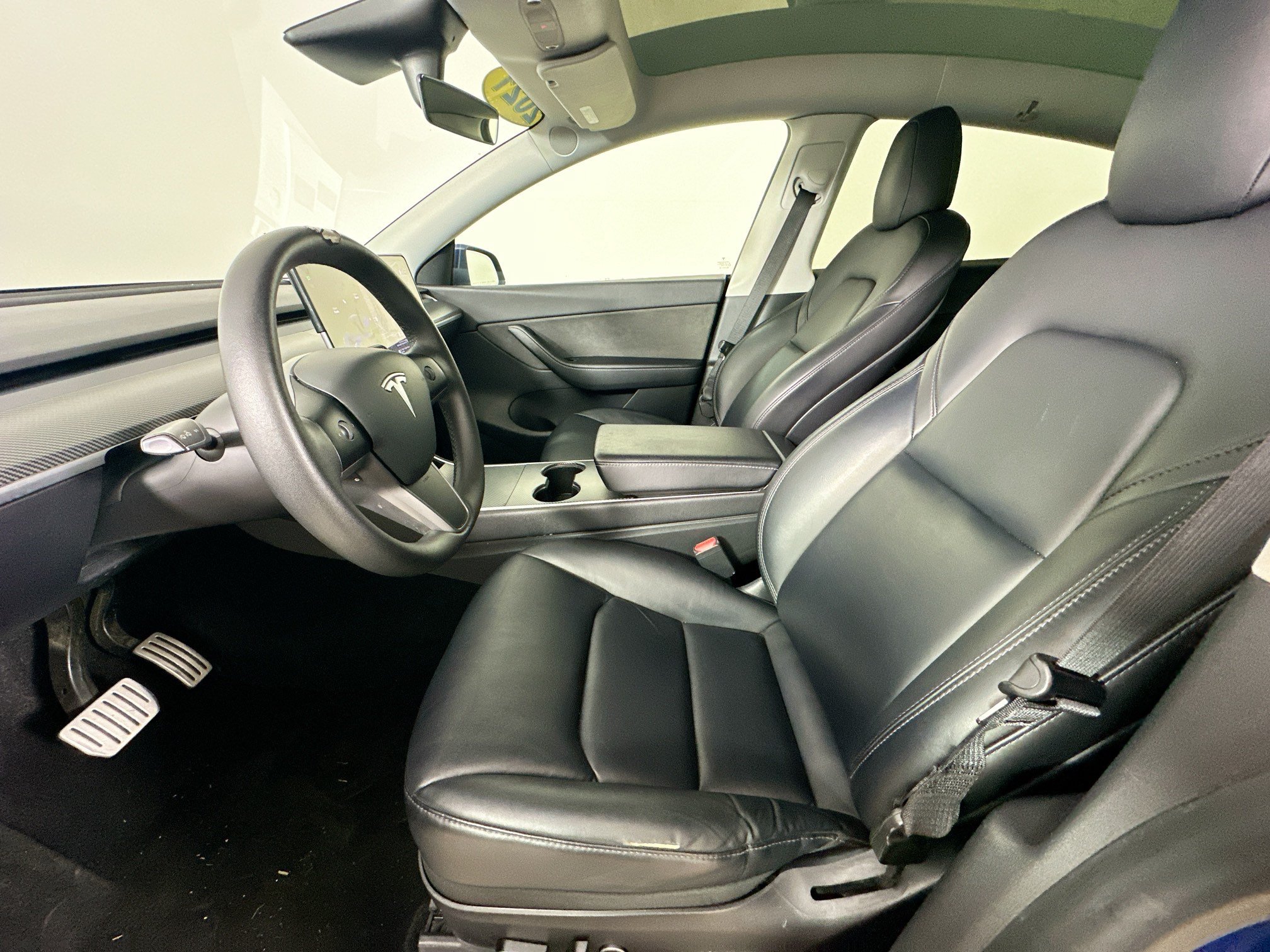 Used 2021  Tesla Performance image 30