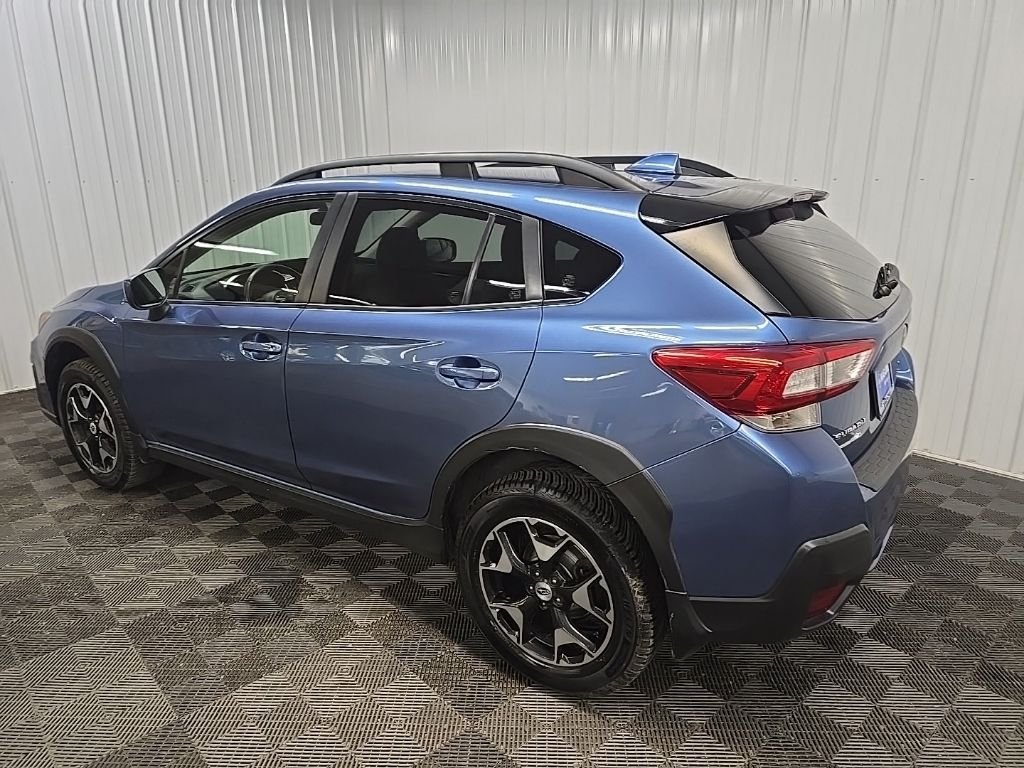 Used 2018 Blue Subaru 2.0i Premium image 9