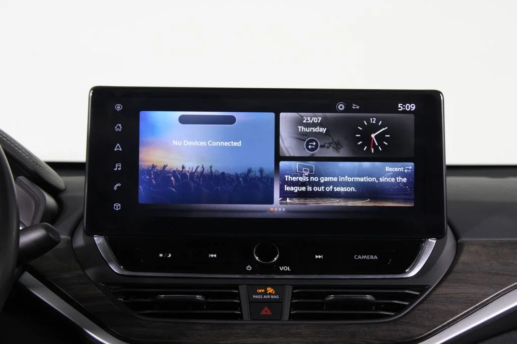 2023 Nissan Altima SV - Photo 9