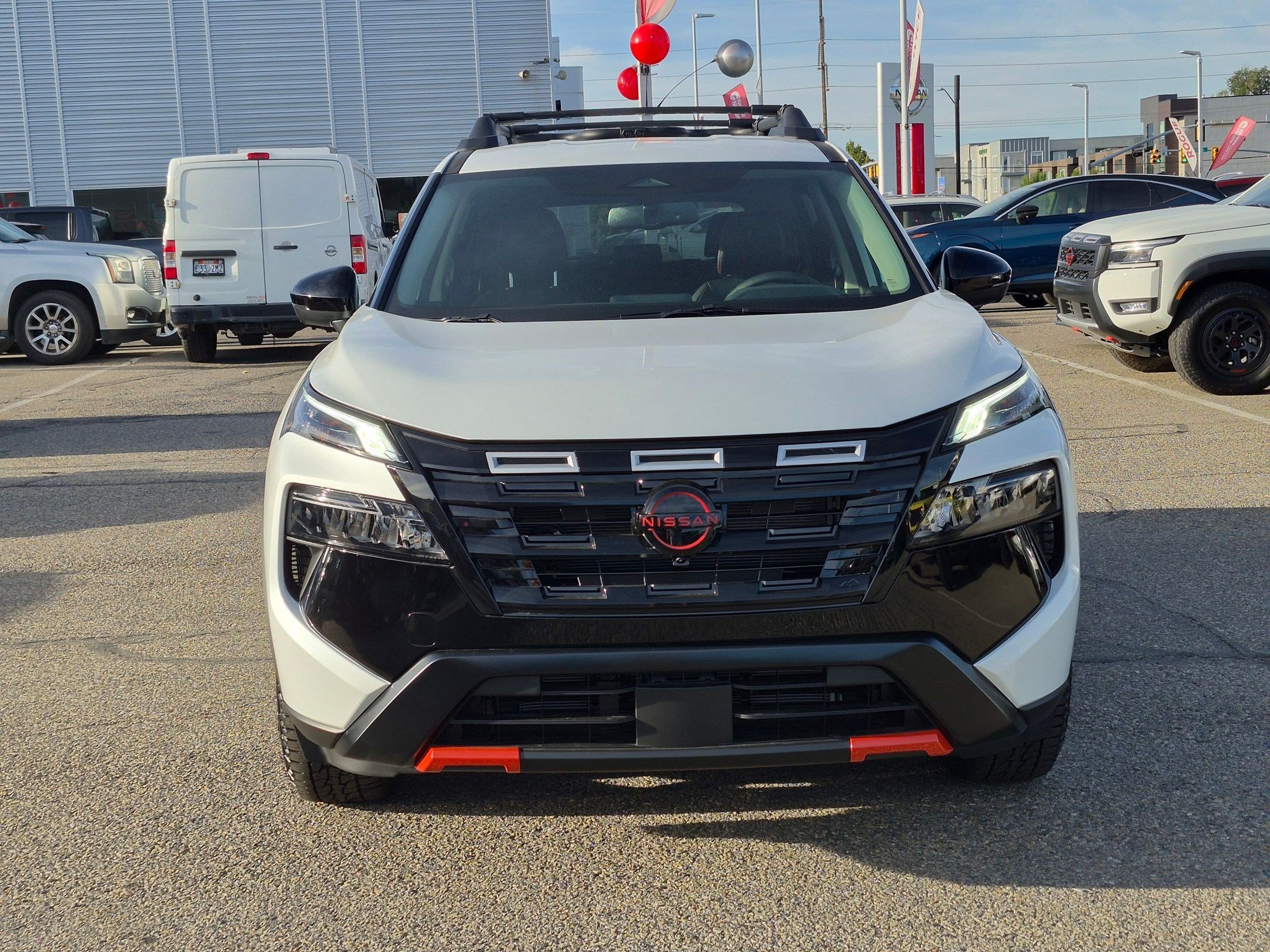 New 2026 Everest White Pearl TriCoat Nissan Rock Creek® image 9