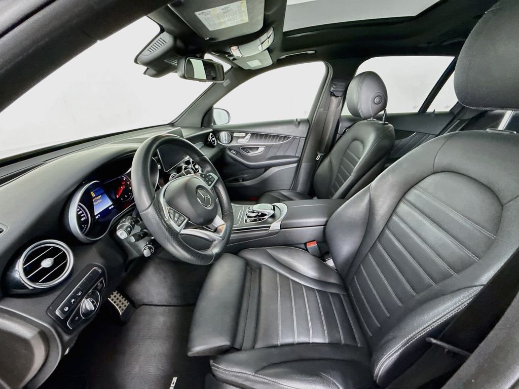 Used 2018 Black Mercedes-Benz GLC 300 image 5