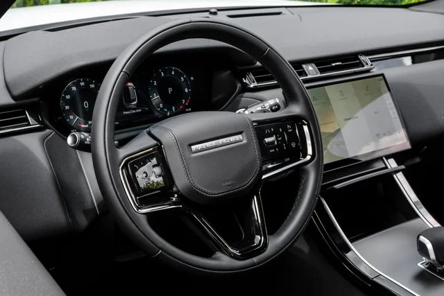 New 2026  Land Rover S image 22