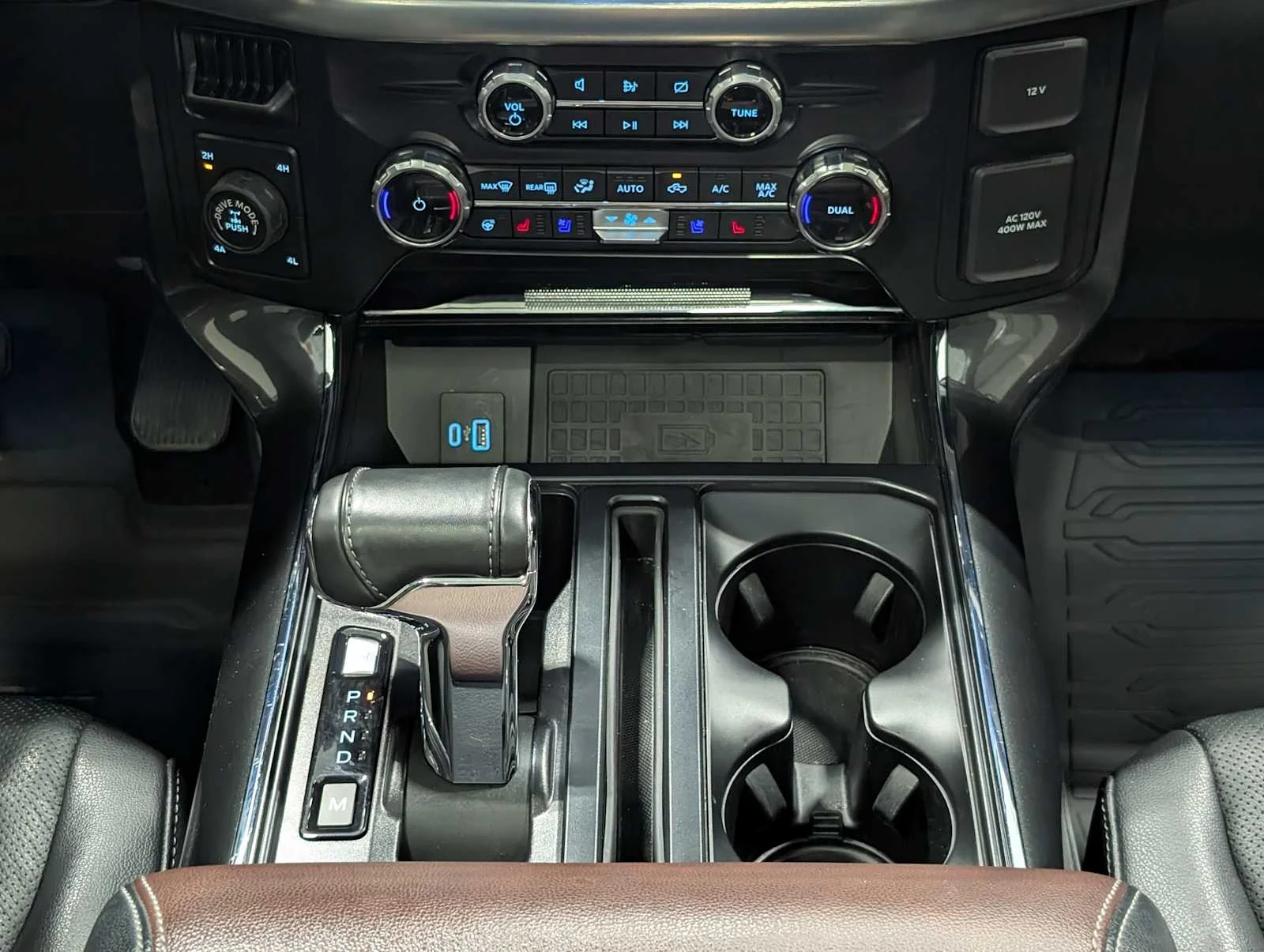 Used 2022 Agate Black Ford LARIAT image 20