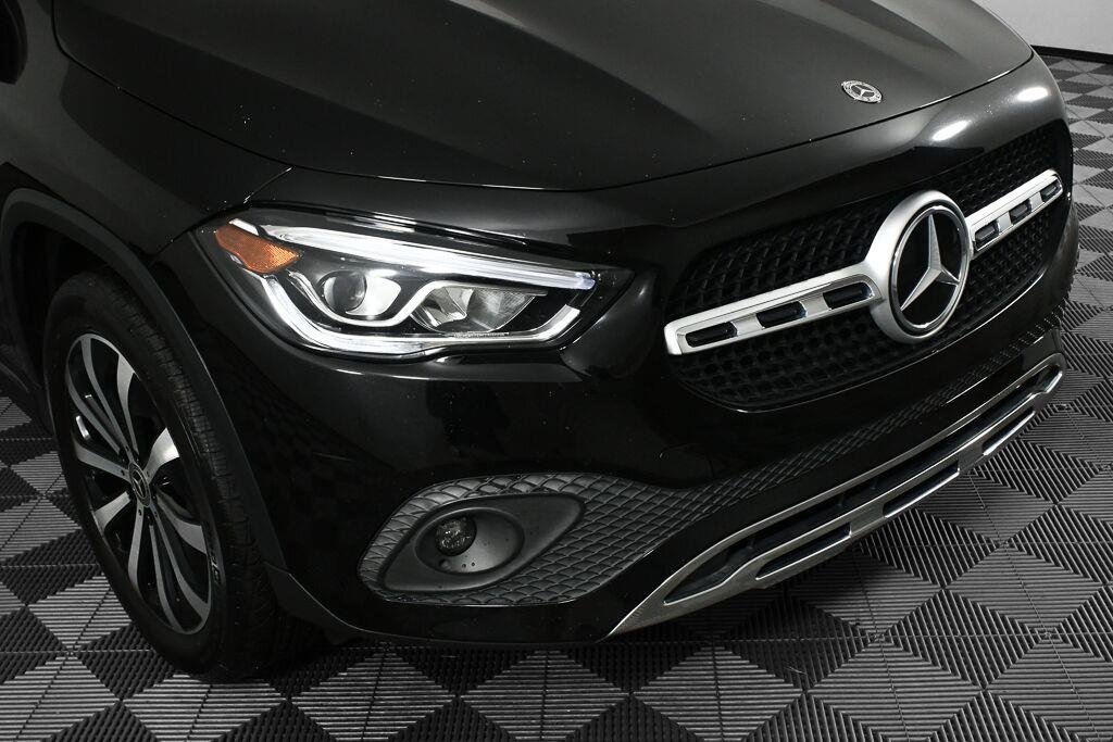 Used 2022 Cosmos Black Metallic Mercedes-Benz GLA 250 image 36