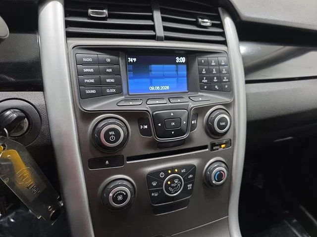 Used 2014 Tuxedo Black Metallic Ford SE image 19
