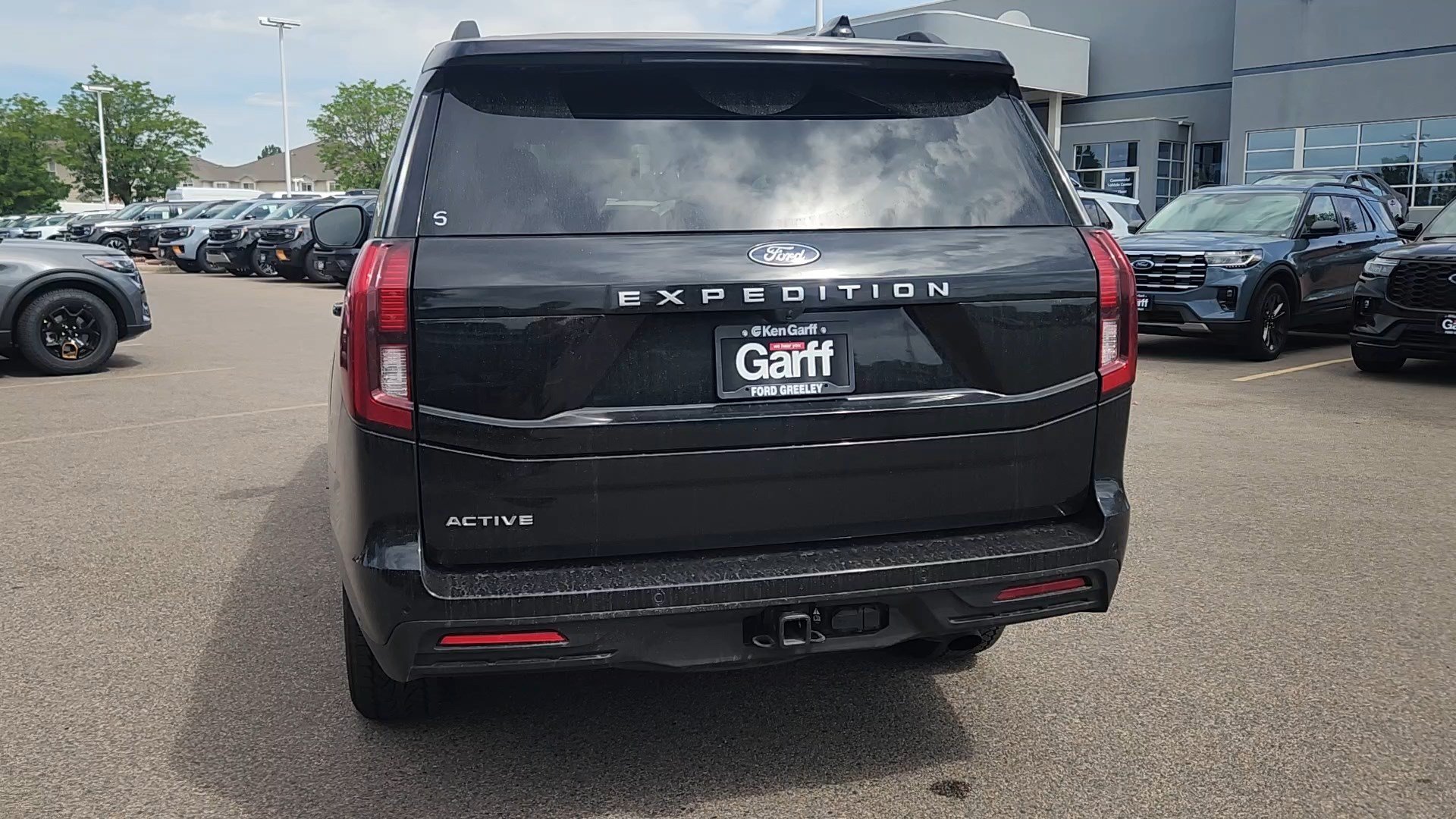 Used 2025 Agate Black Metallic Ford Active image 4