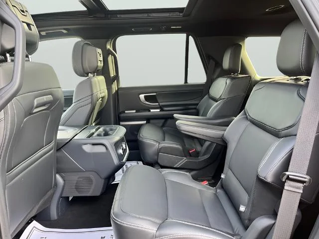 New 2026 Agate Black Metallic Ford Platinum® image 43