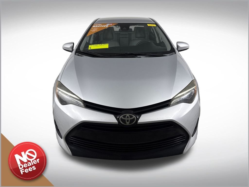 Used 2017  Toyota L image 8