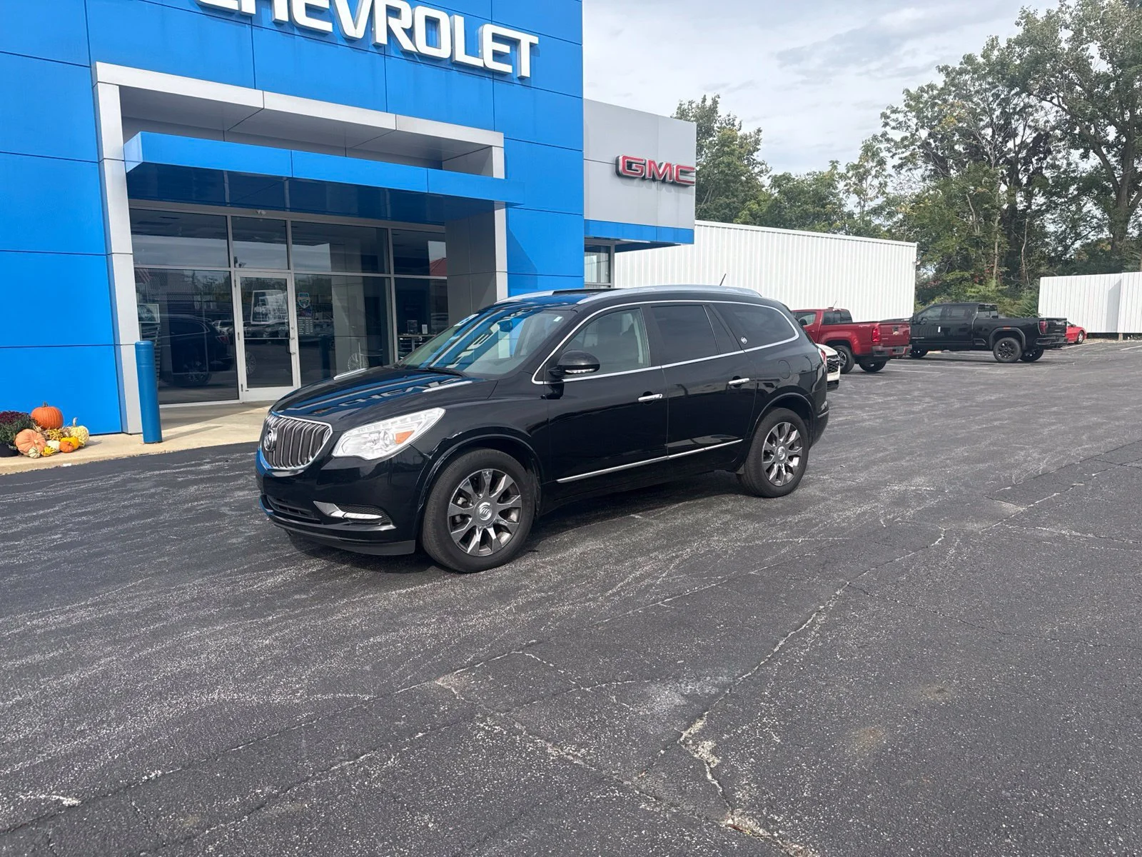 Used 2016 Buick Enclave Leather with VIN 5GAKVBKD6GJ180919 for sale in Wabash, IN
