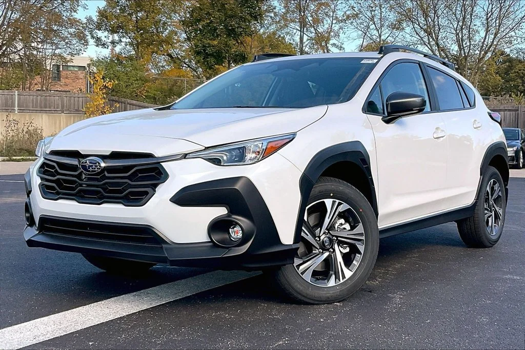 New 2026 CRYSTAL WHITE PEARL Subaru Premium image 2