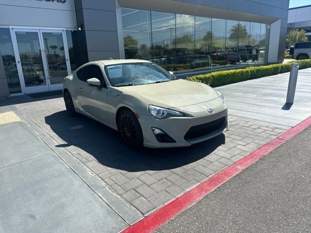 Used 2016  Scion Release Series image 3