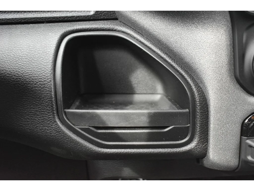 New 2024 Bright White Clearcoat Ram Tradesman image 17