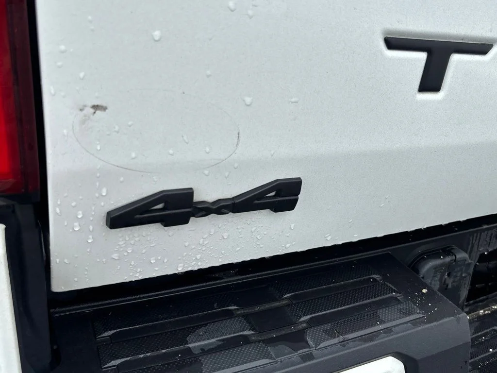 Used 2025 White Toyota SR5 image 32