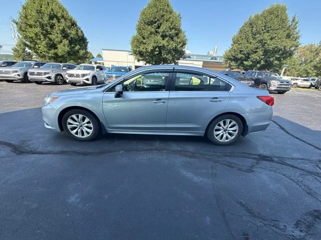 Used 2015 Silver Subaru 2.5i image 4
