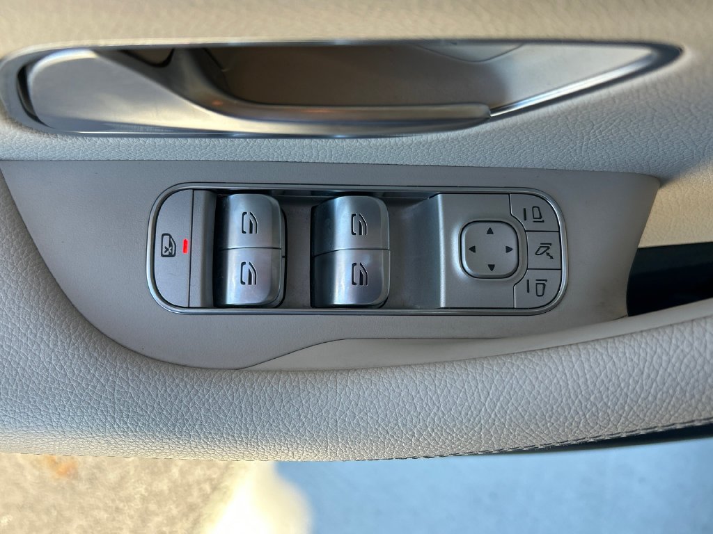 Certified Used 2022 Green Mercedes-Benz GLS 450 image 12
