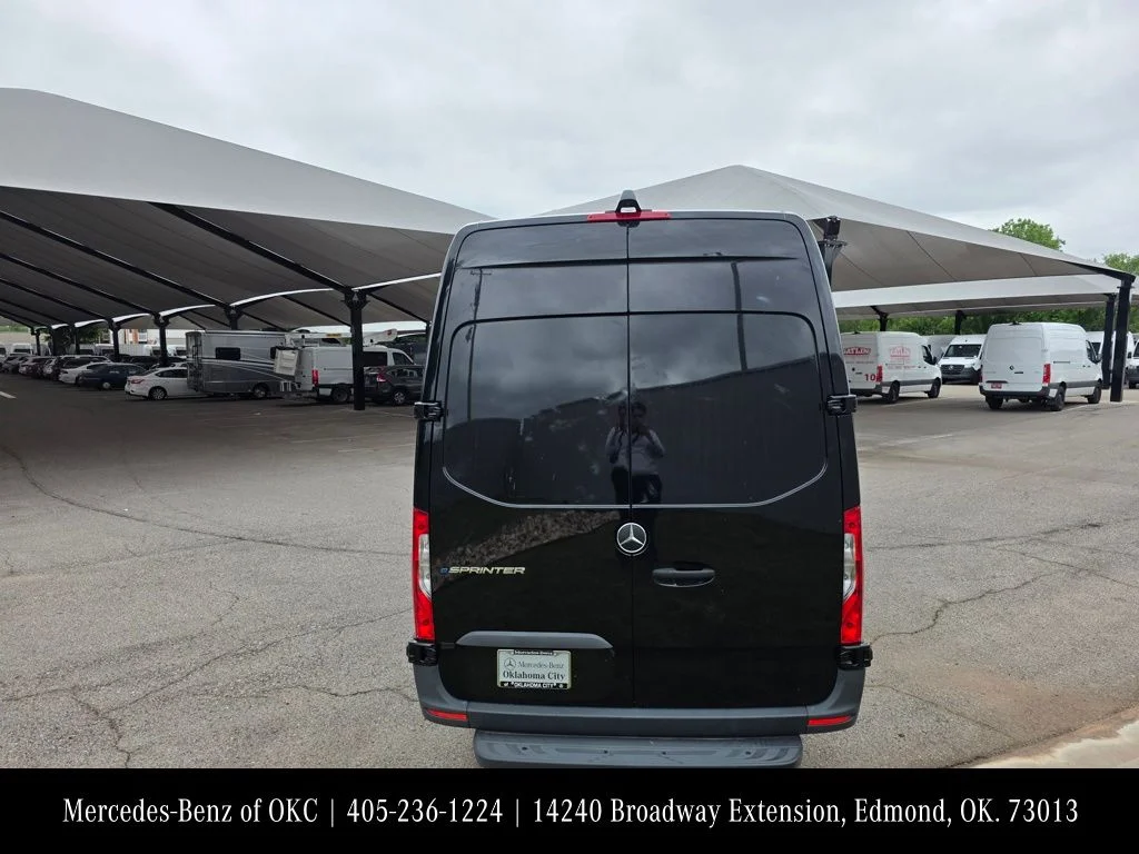 Used 2024 Black Mercedes-Benz Cargo 170 WB image 4