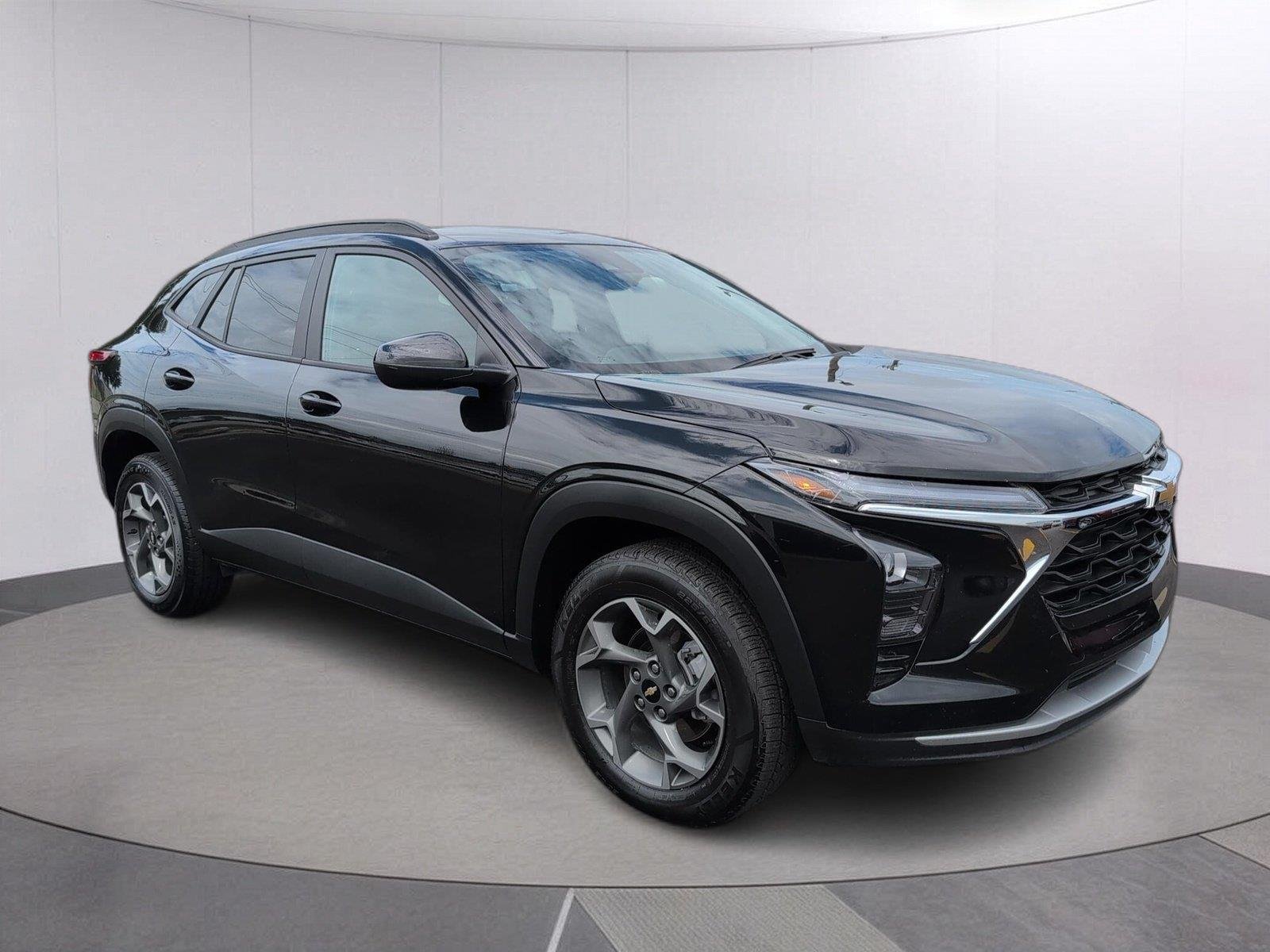 Used 2024 Mosaic Black Metallic Chevrolet LT image 9