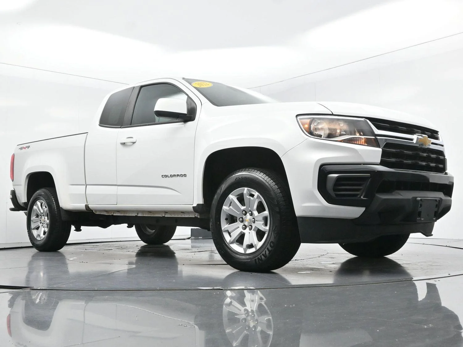 Used 2022 Summit White Chevrolet 4WD LT image 42