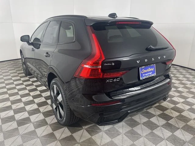 Used 2025 Black Volvo T8 Plus image 7