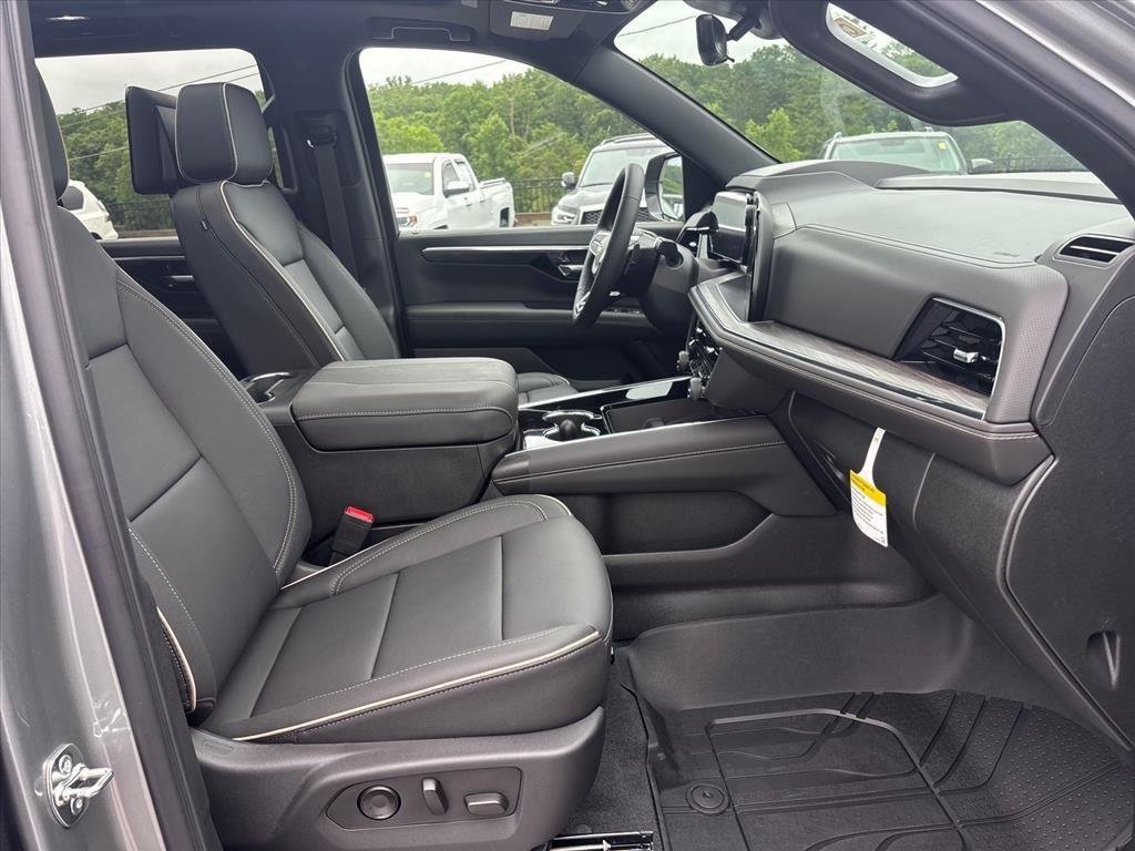 2026 Chevrolet Tahoe Premier - Photo 29