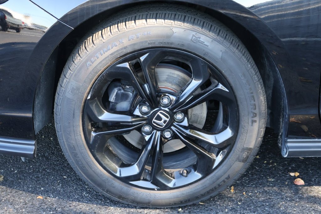 2025 Honda Accord SE - Photo 11