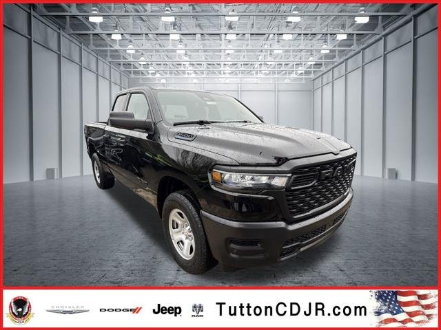 New 2026 Diamond Black Crystal Pearl-Coat Exterior Paint RAM TRADESMAN image 1