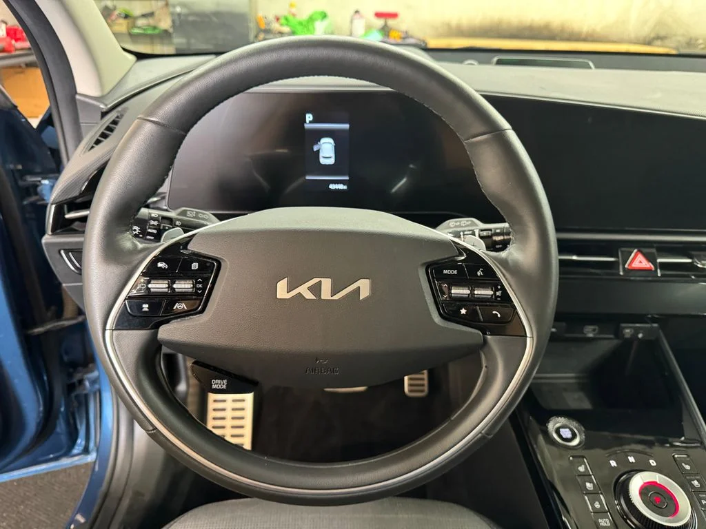 Used 2023 Blue Kia SX image 23