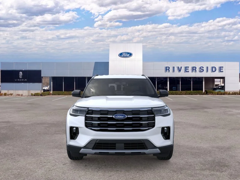 New 2026 Star White Metallic Tri-Coat Ford Active image 6
