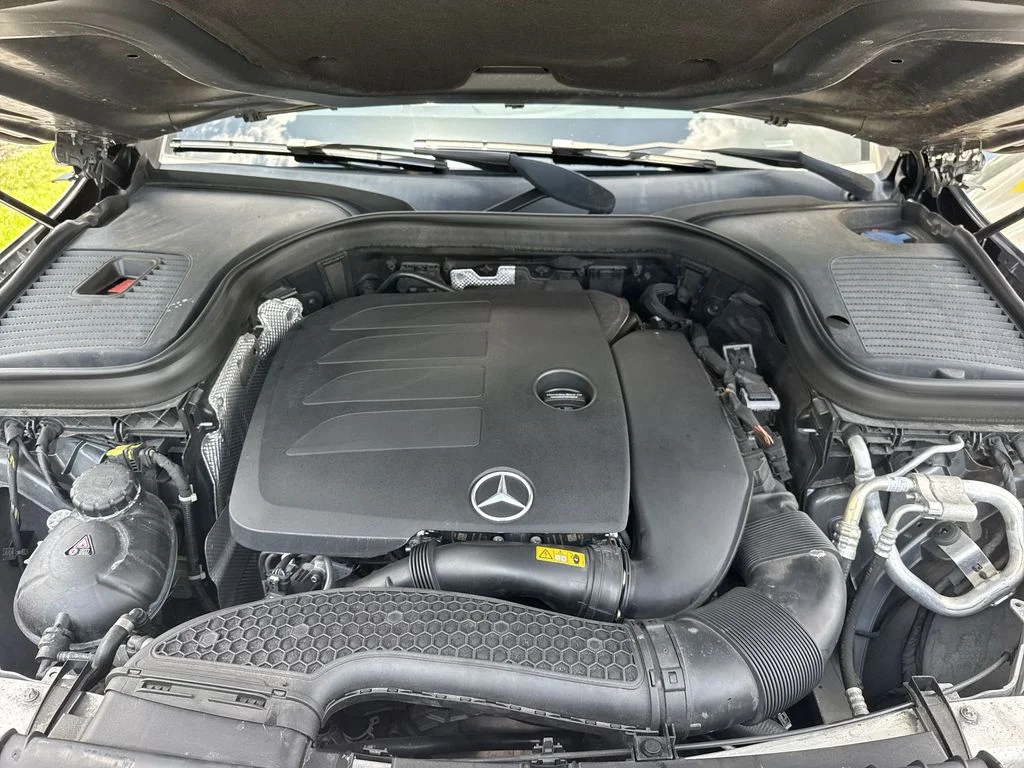Used 2021 Graphite Gray Metallic Mercedes-Benz GLC 300 image 58
