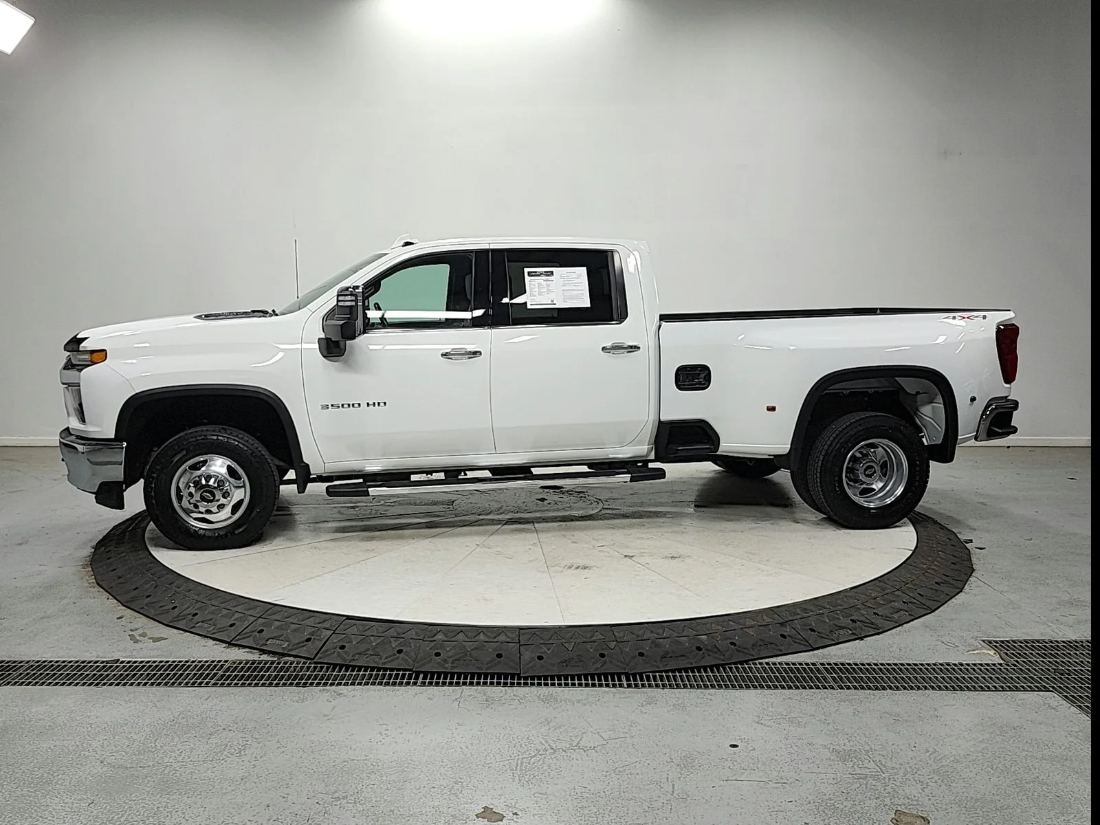 Used 2023 White Chevrolet LTZ image 5