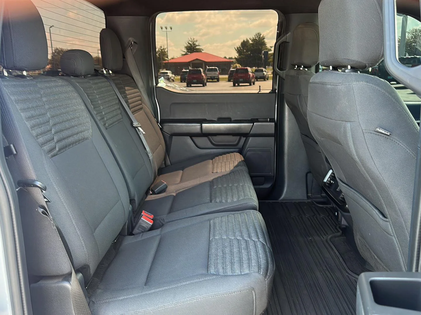 Used 2021 Space Gray Ford XL image 13