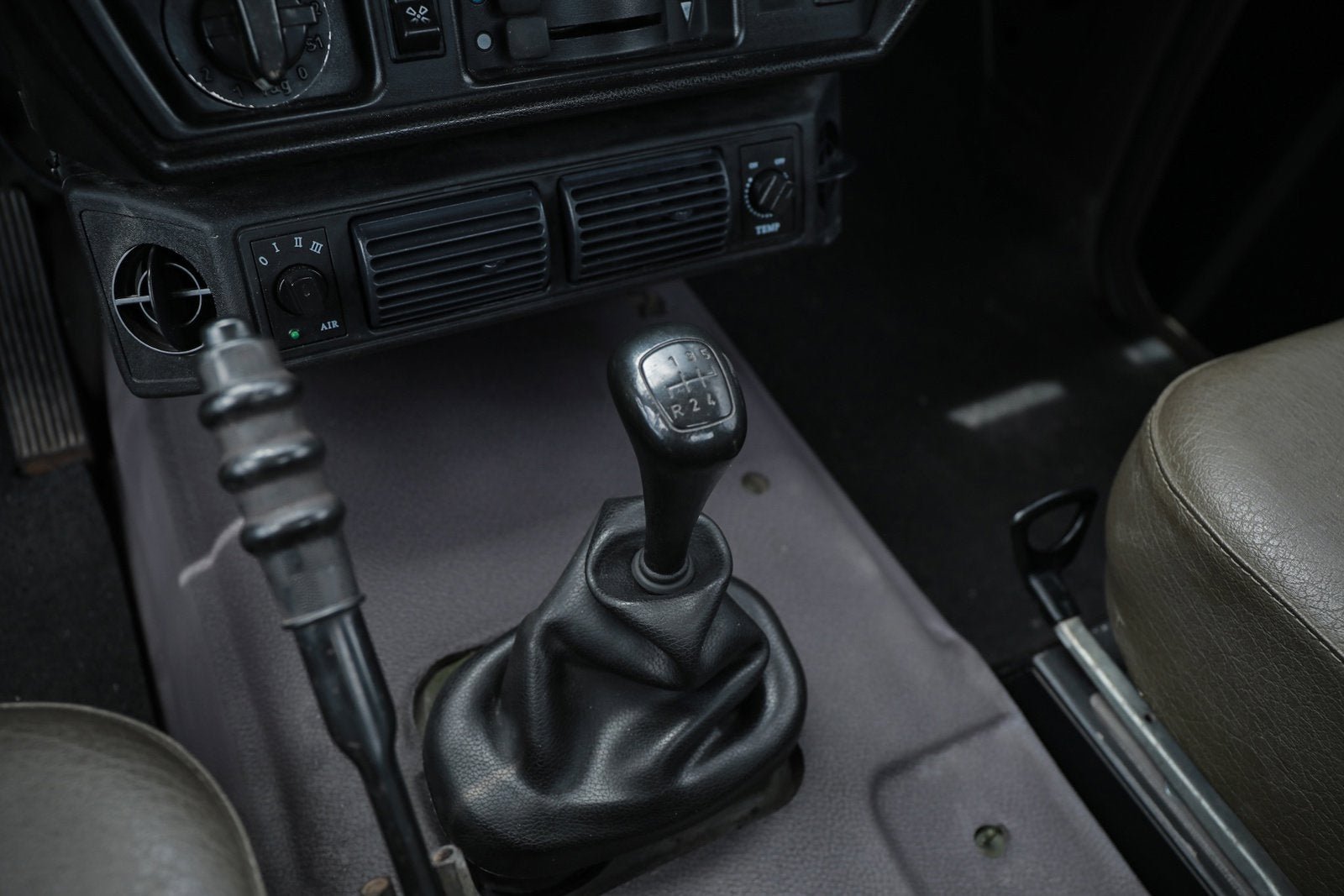 Used 1994 Green Mercedes-Benz  image 18