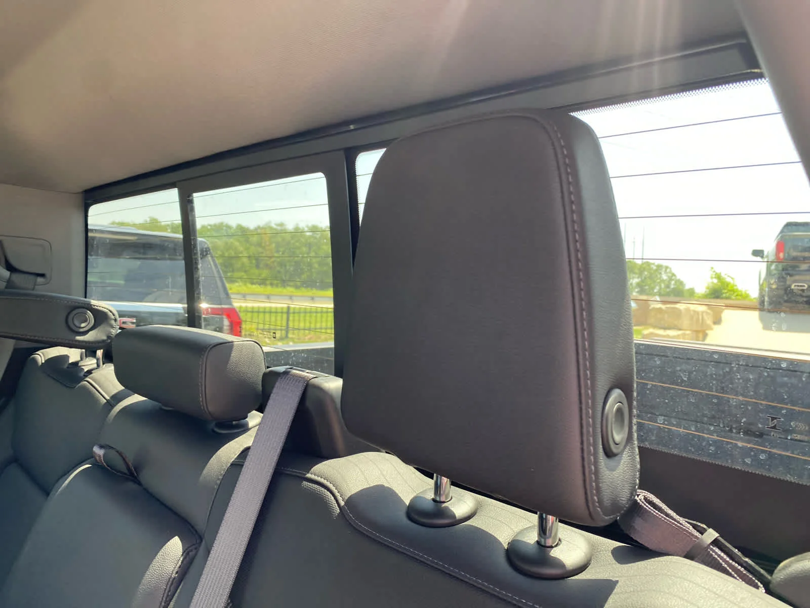 New 2026 Onyx Black GMC SLT image 27