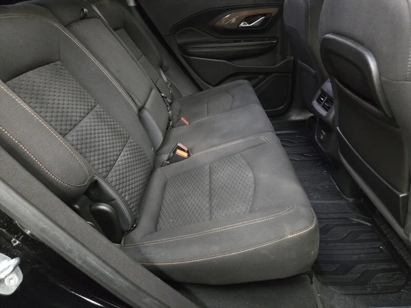 Used 2019 Ebony Twilight Metallic GMC SLE image 11
