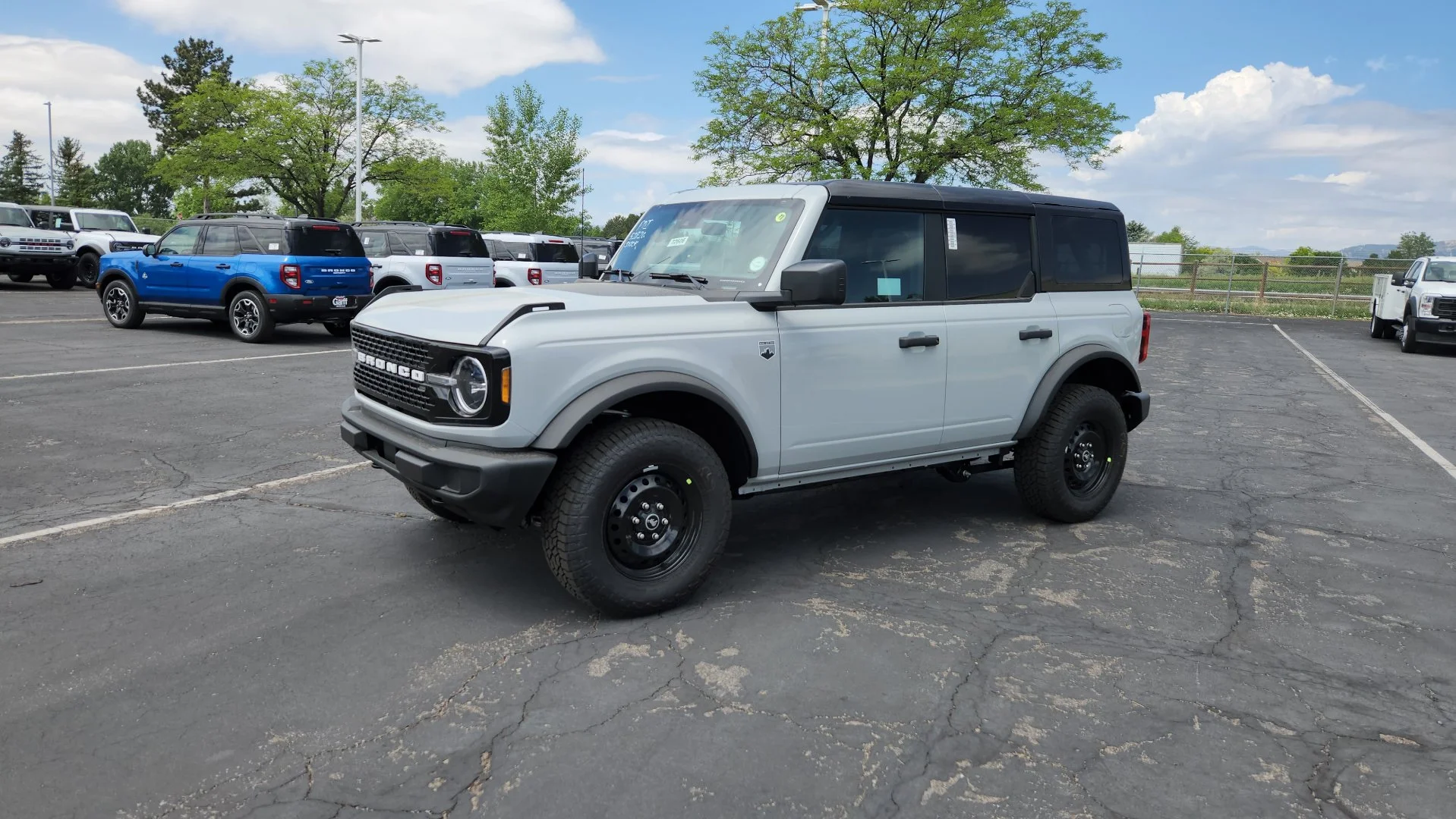 New 2026 Avalanche Gray Ford Big Bend image 2