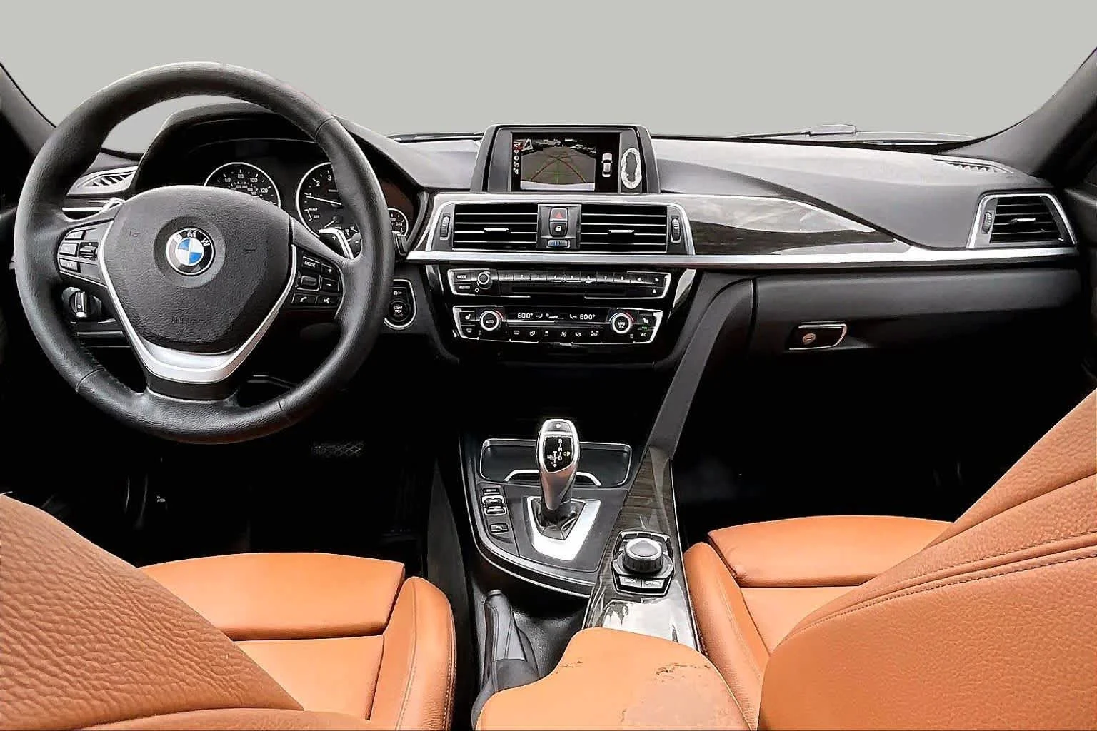Used 2017 Alpine White BMW 330i xDrive image 15