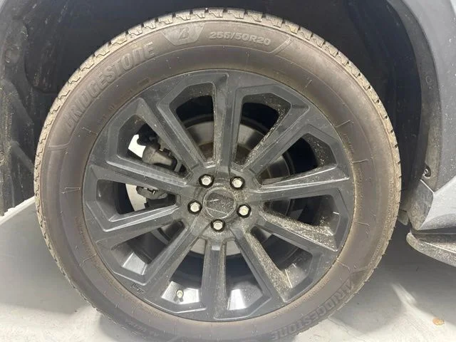 Used 2021  Toyota XLE image 6