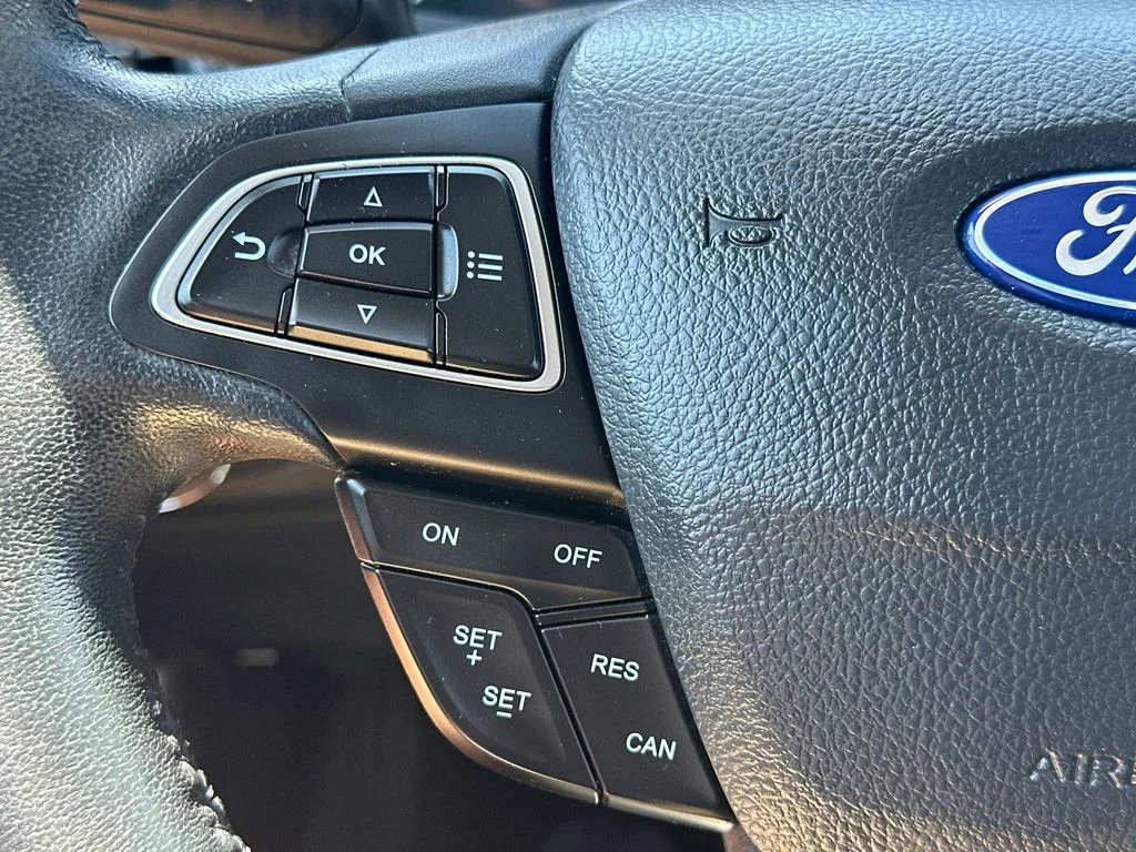 Used 2020 Silver Ford SE image 24