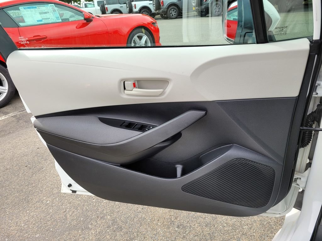 2022 Toyota Corolla LE - Photo 27