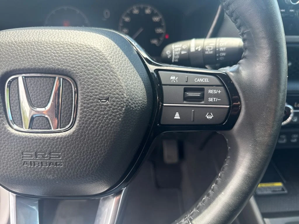Used 2024 Platinum White Pearl Honda EX-L image 19