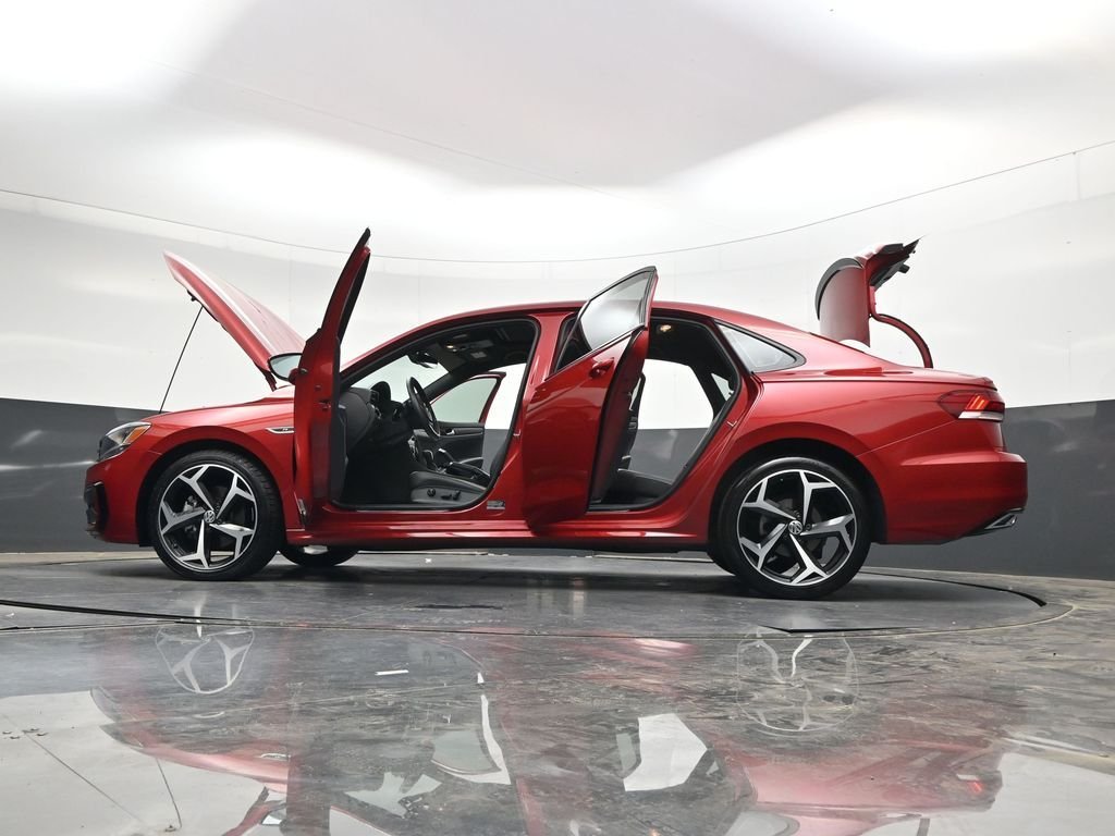 Used 2021  Volkswagen 2.0T R-Line image 45