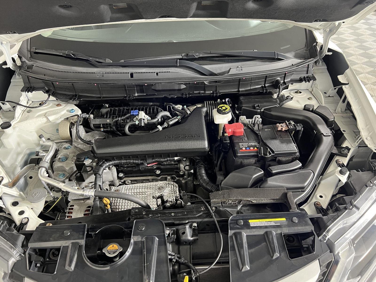 Used 2020 Pearl White Tricoat Nissan SV image 3