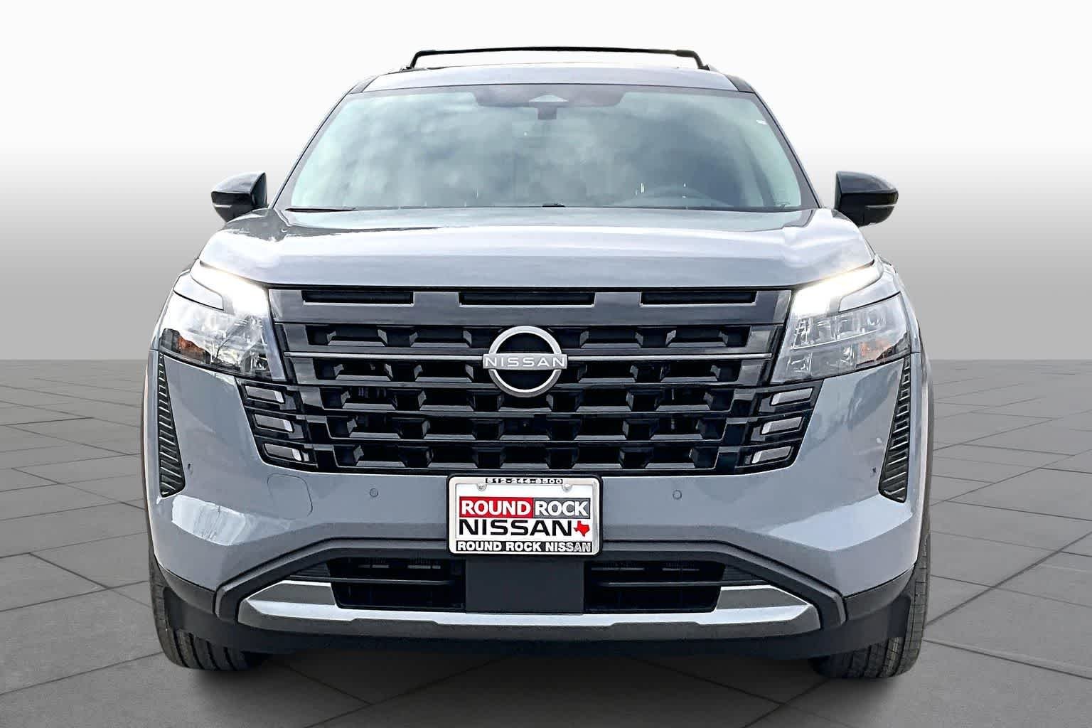 New 2026 Boulder Gray Pearl Nissan Platinum image 3