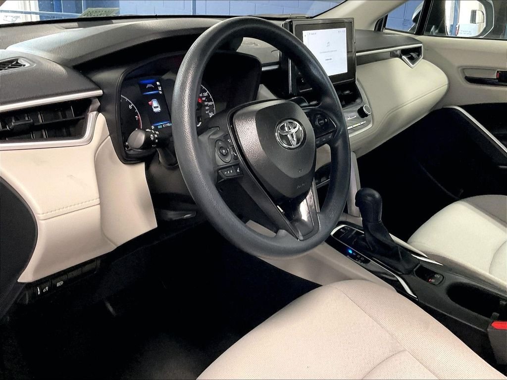 Used 2025 Celestite Toyota L image 8