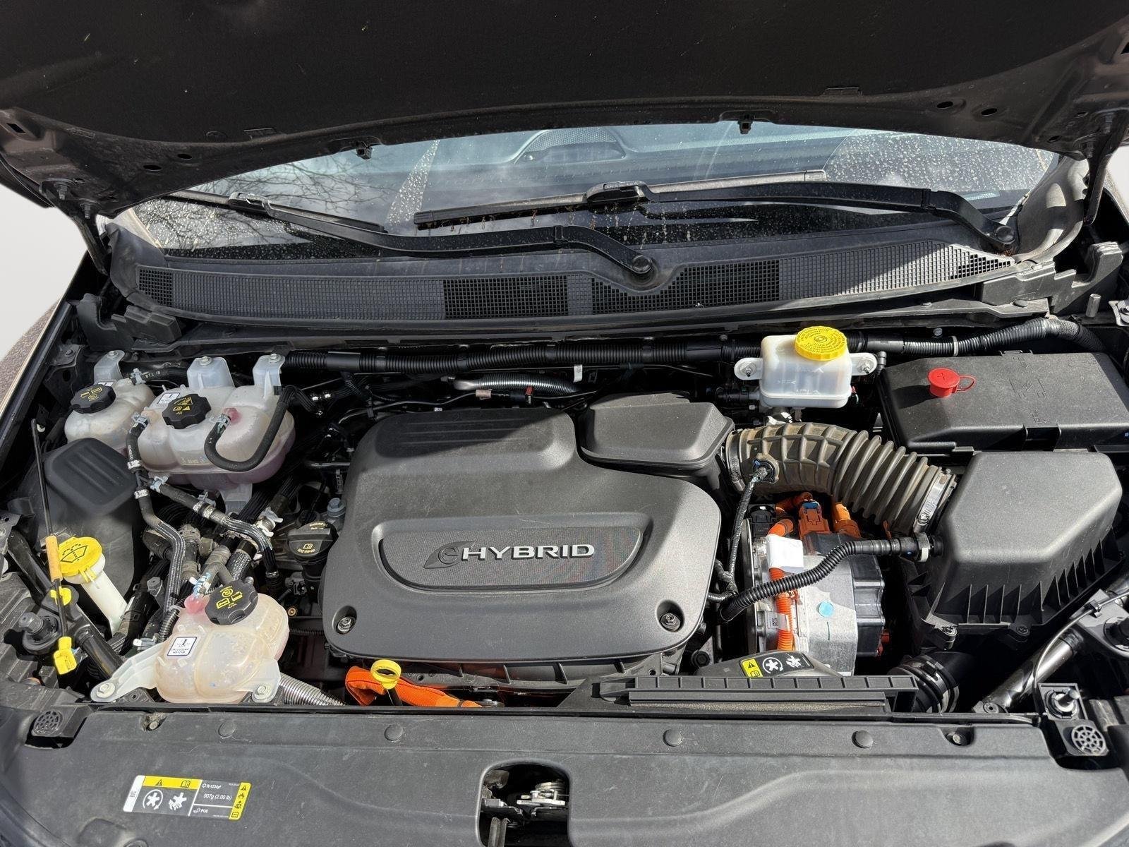 2020 Chrysler Pacifica Hybrid Limited - Photo 12