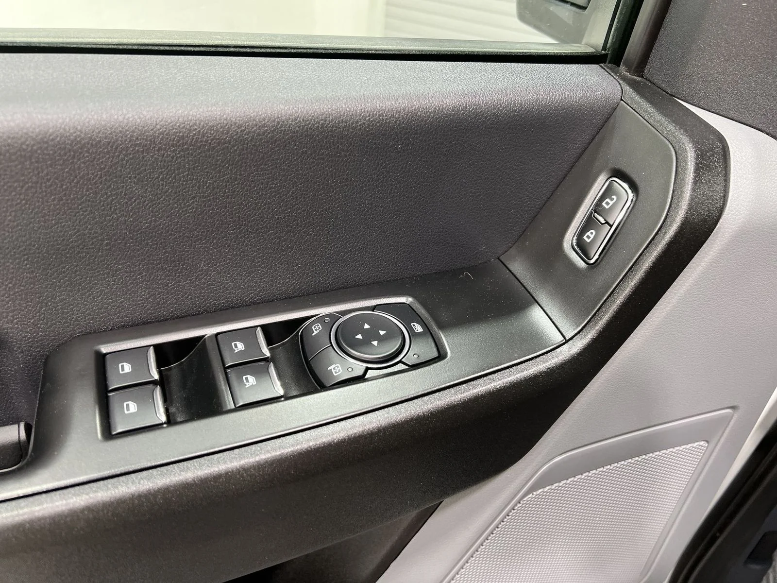 2024 Ford F-350 Super Duty XL - Photo 13