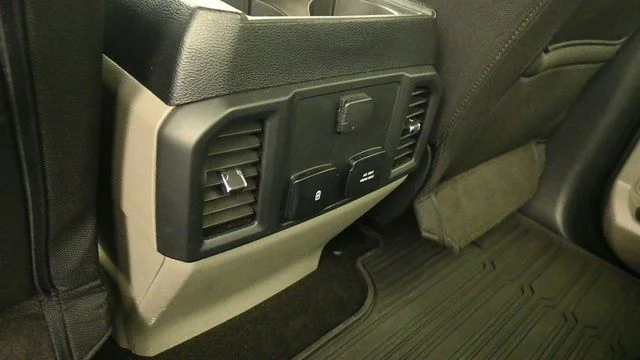 Used 2019 Magnetic Ford XL image 13