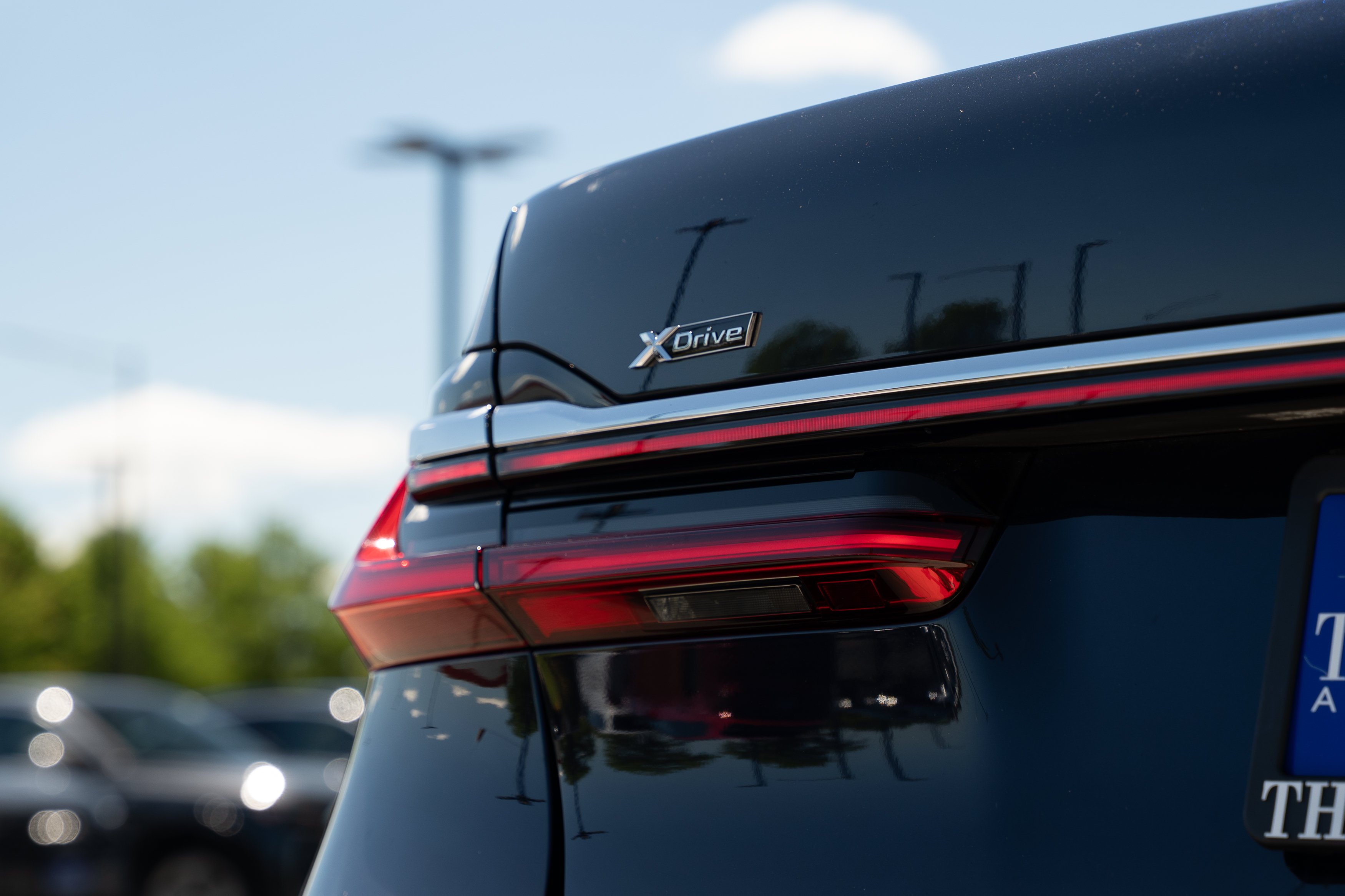 Used 2020 Imperial Blue Metallic BMW 750i xDrive image 33