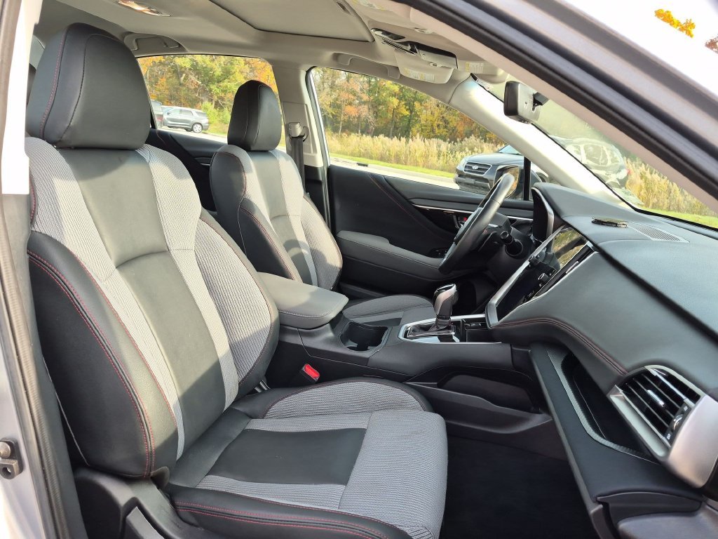 Used 2021 Silver Subaru 2.5i Sport image 31