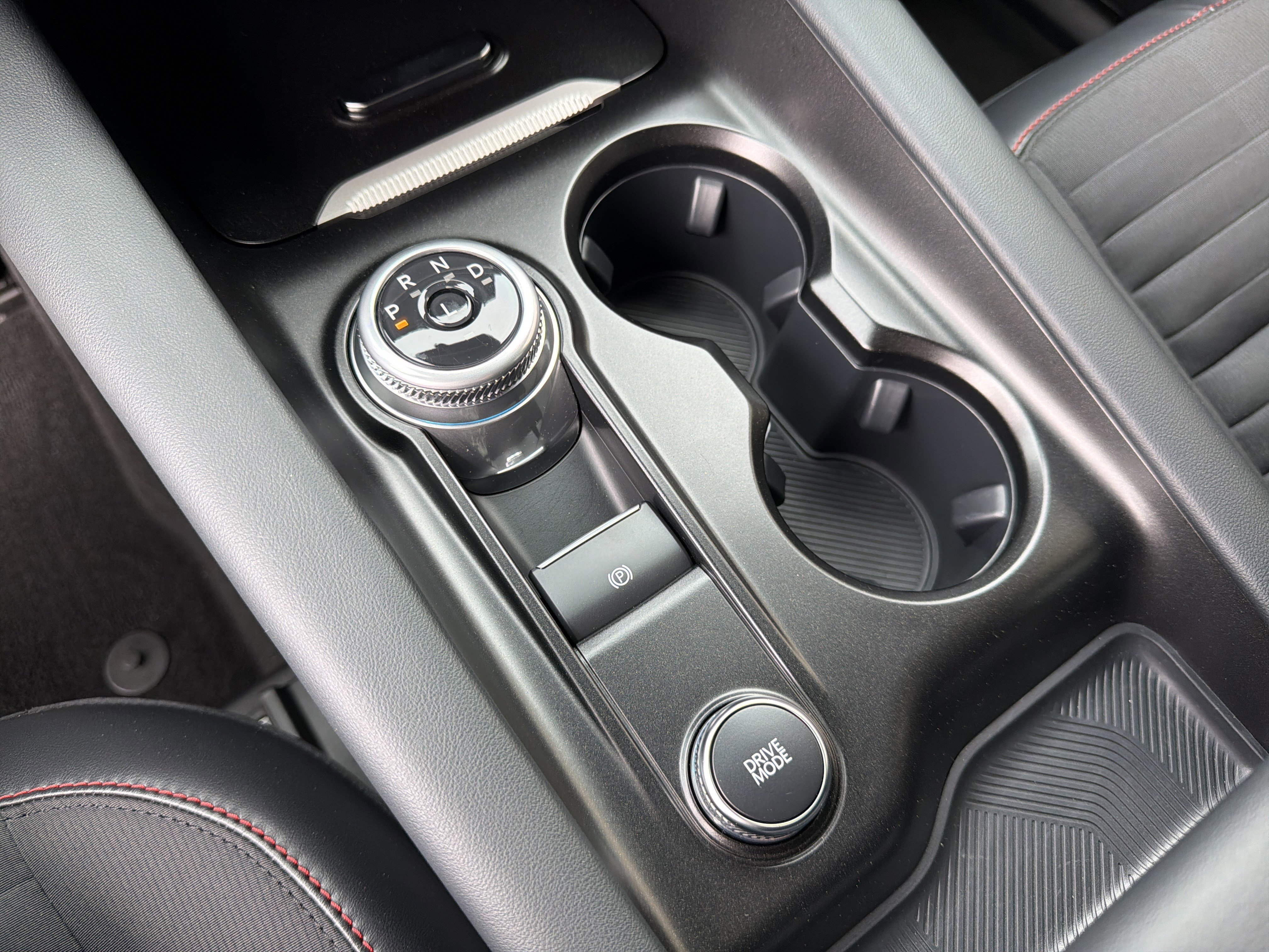 Used 2025 Gray Metallic Ford ST-Line image 37